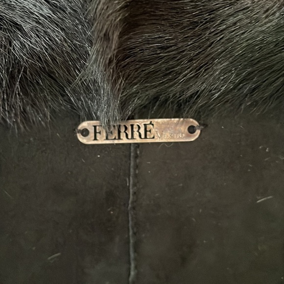 Black shearling jacket by Ferre from Belgrade, Serbia - Picture 6 of 12